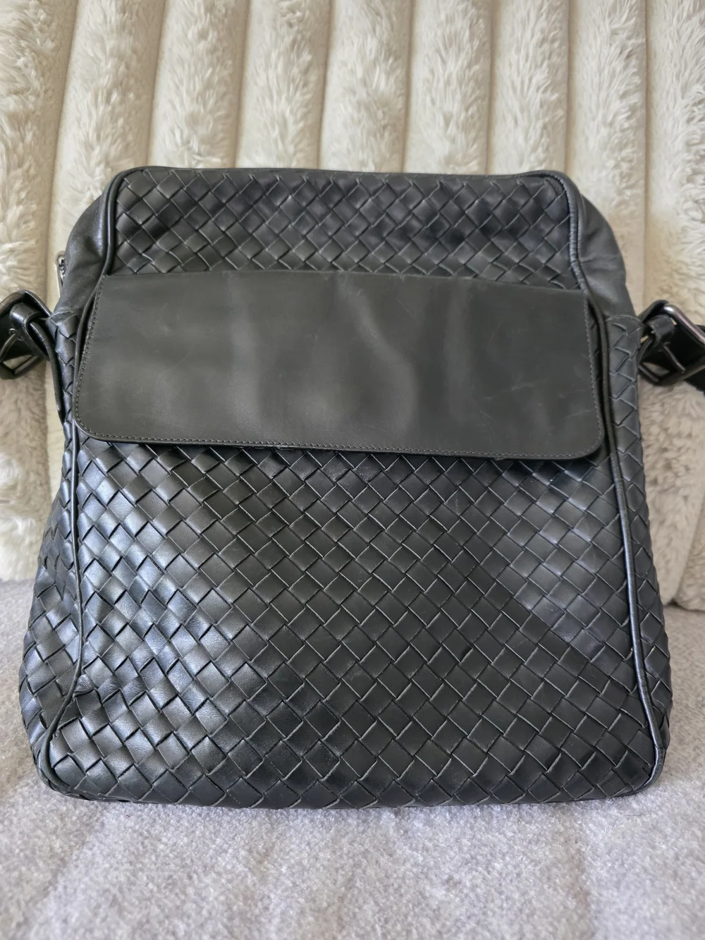 Bottega Veneta Intrecciato Black Leather Messenger Crossbody Bag